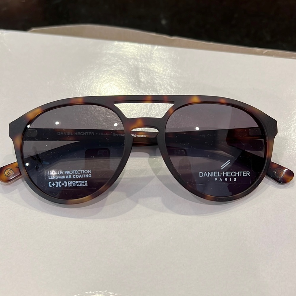 Brand New Authentic Daniel Hechter Sunglasses including original Case & Wipe